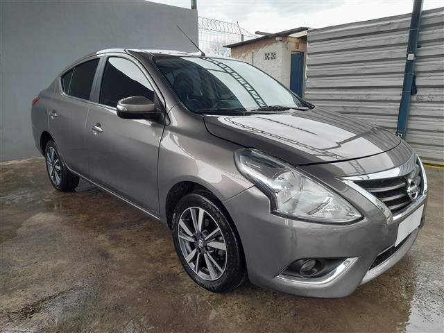 Nissan Versa 2020