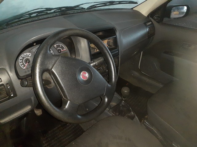 Fiat Strada 2011